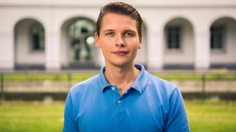 开云权威入口-CBA主帅战术理念分享会吸引教练员广泛参与，cba主教练是谁